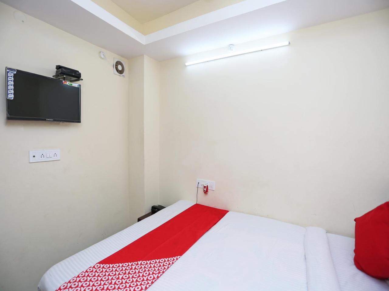 Oyo 24970 Hotel Galaxy Inn ดูร์กาปูร์ ภายนอก รูปภาพ